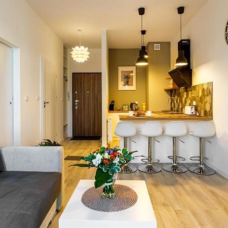 غدانسك Maya'S Flats & Resorts 32 - Garden Gate المظهر الخارجي الصورة