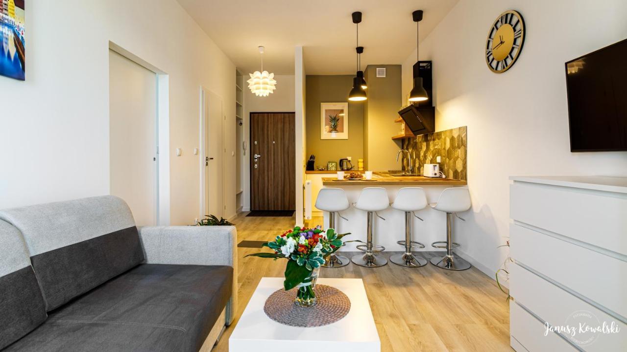 غدانسك Maya'S Flats & Resorts 32 - Garden Gate المظهر الخارجي الصورة